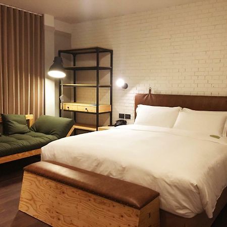 Just Sleep - Sanchong Hotel Taipei Bagian luar foto