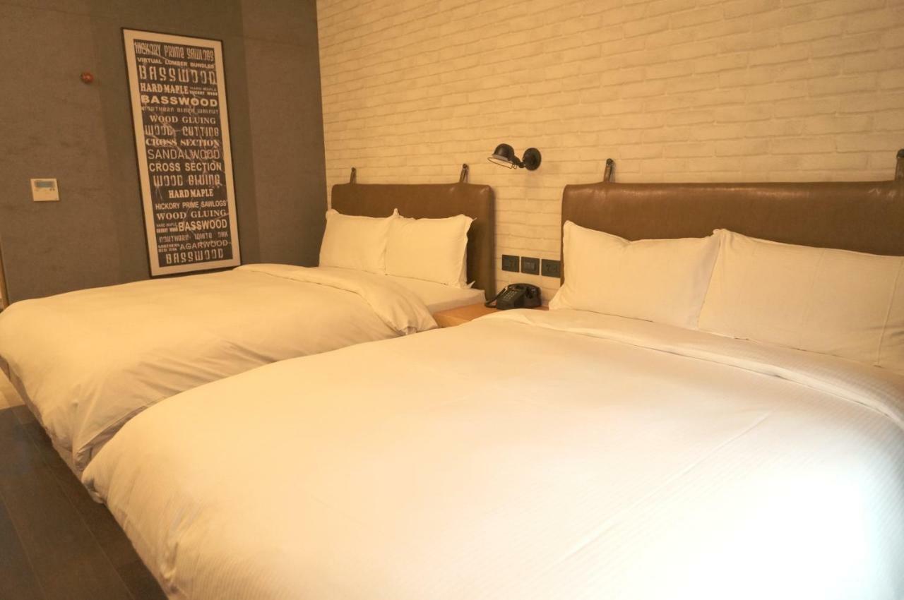 Just Sleep - Sanchong Hotel Taipei Bagian luar foto