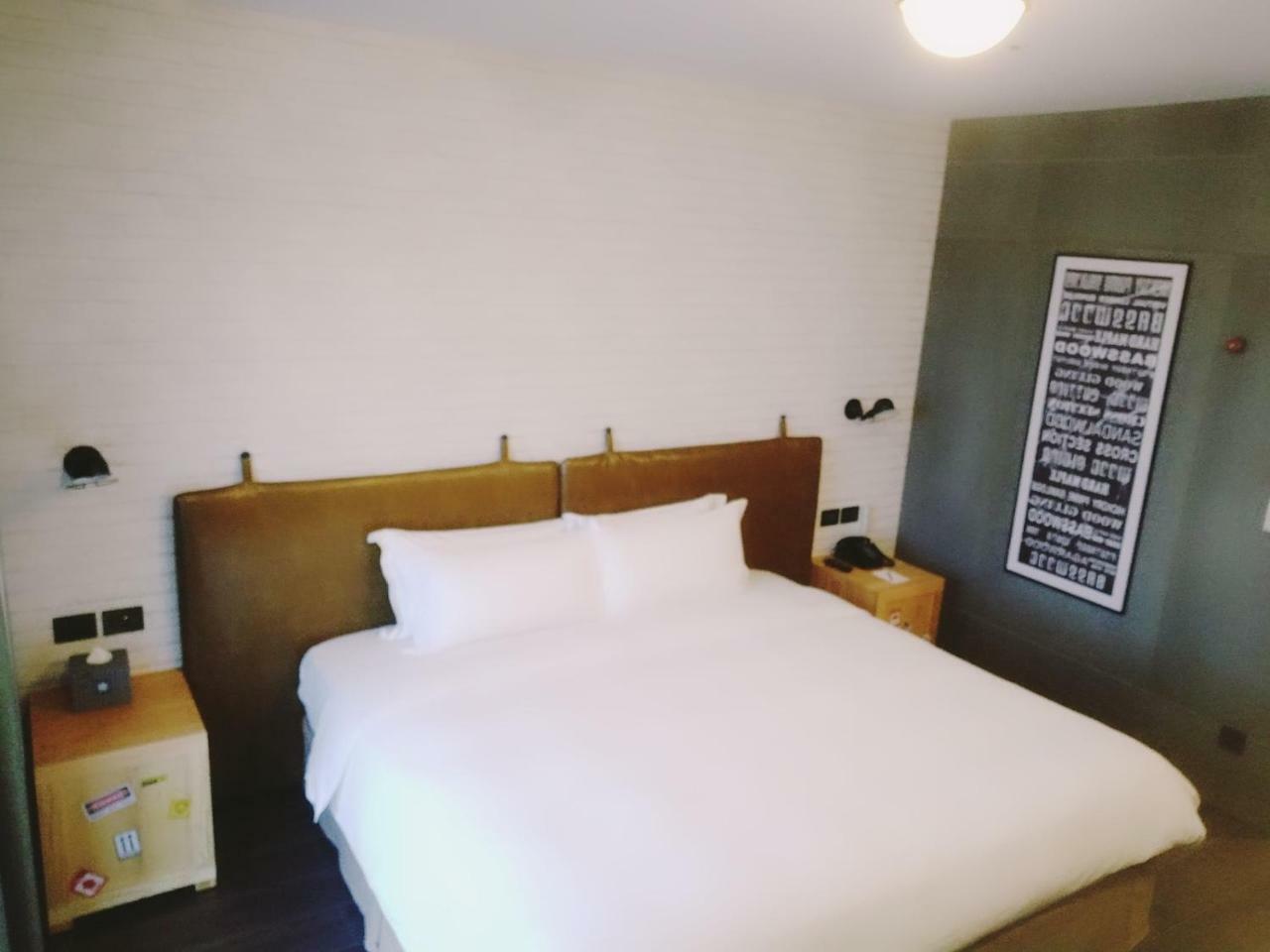 Just Sleep - Sanchong Hotel Taipei Bagian luar foto
